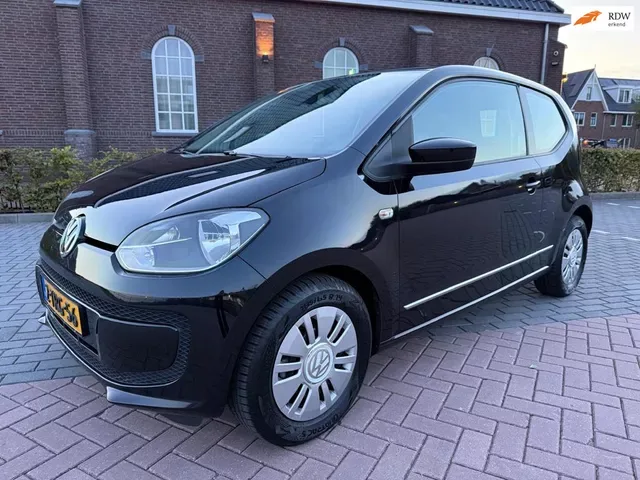Volkswagen Up! (2012) — foto 1