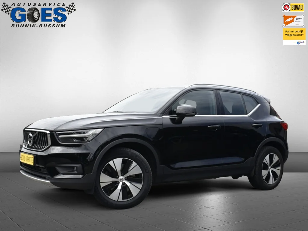 Volvo XC40 (2021) — foto 1