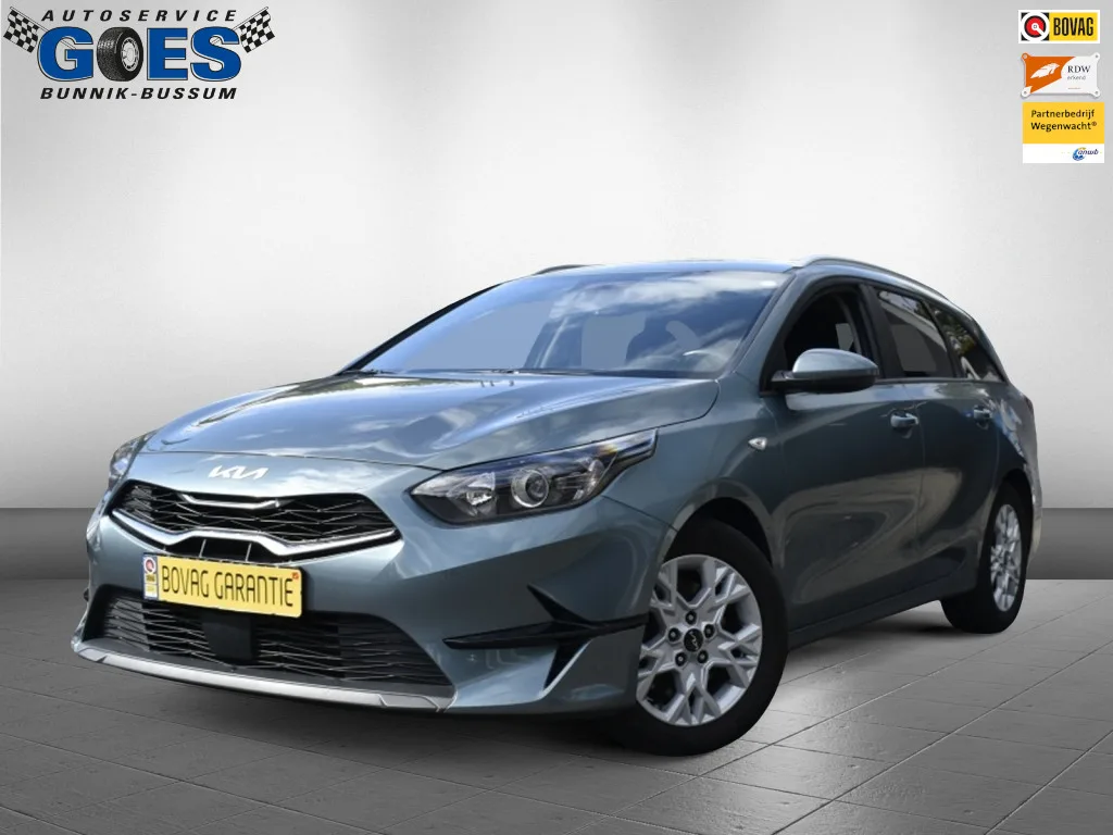 Kia Ceed (2023) — foto 1