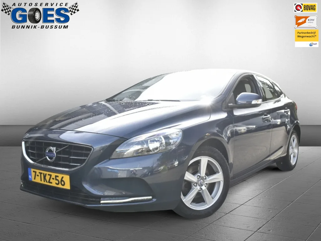Volvo V40 (2014) — foto 1