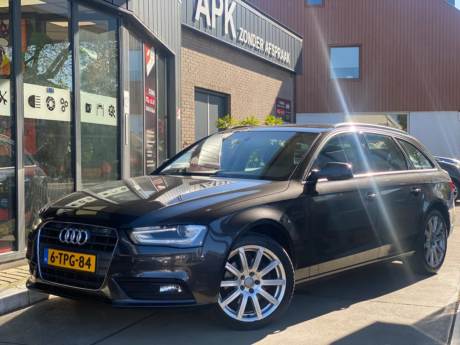 Audi A4 (2014) — foto 1