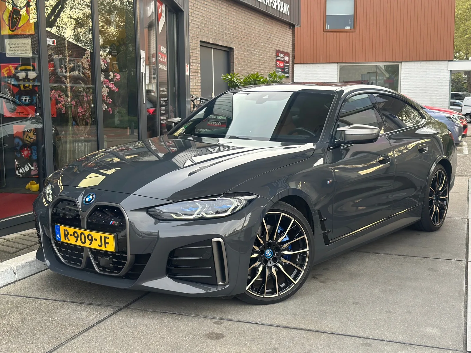 BMW i4 (2022) — foto 1