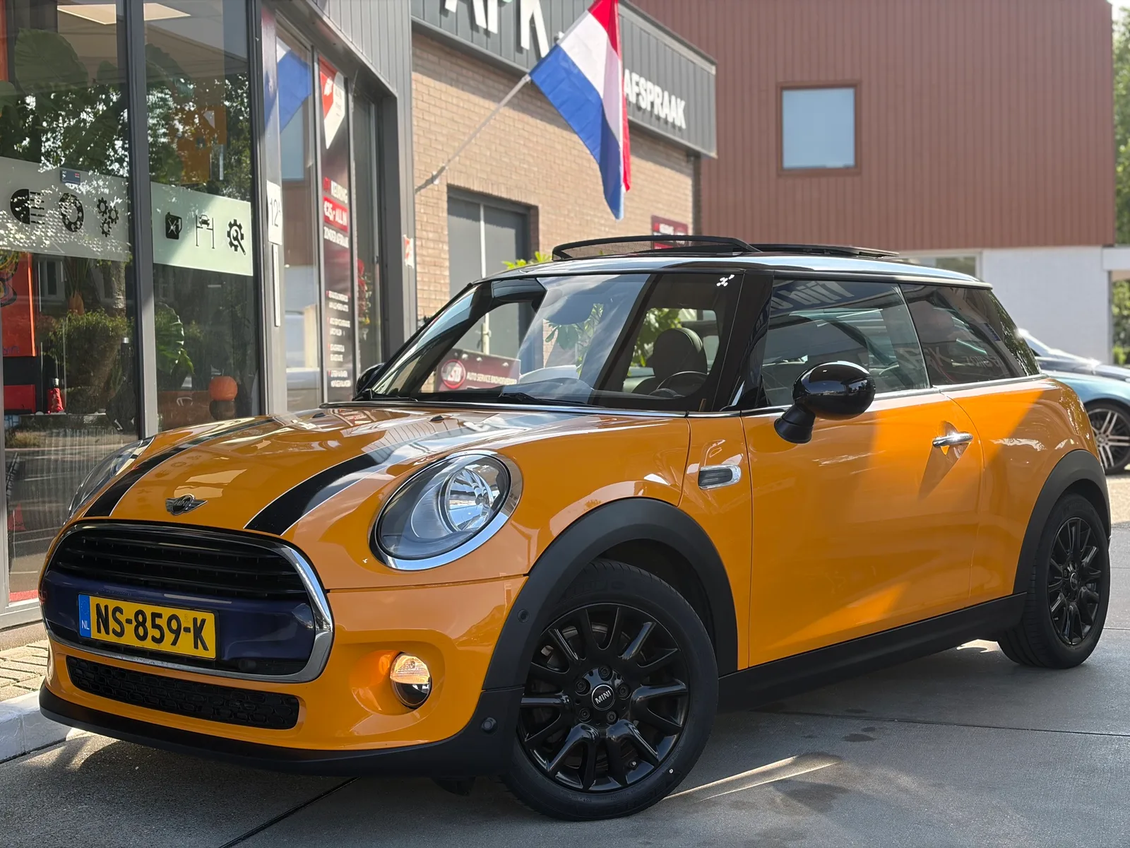 MINI Cooper (2015) — foto 1