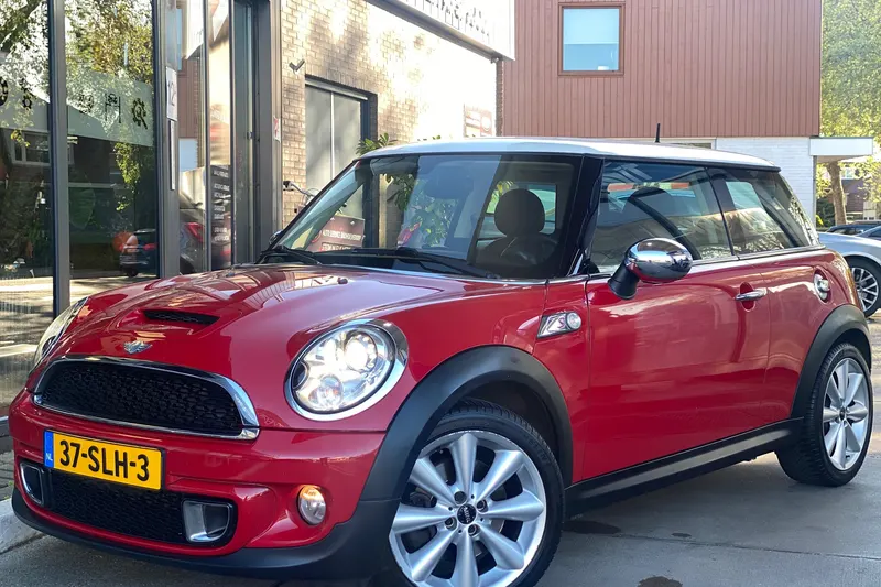 MINI Cooper (2011)