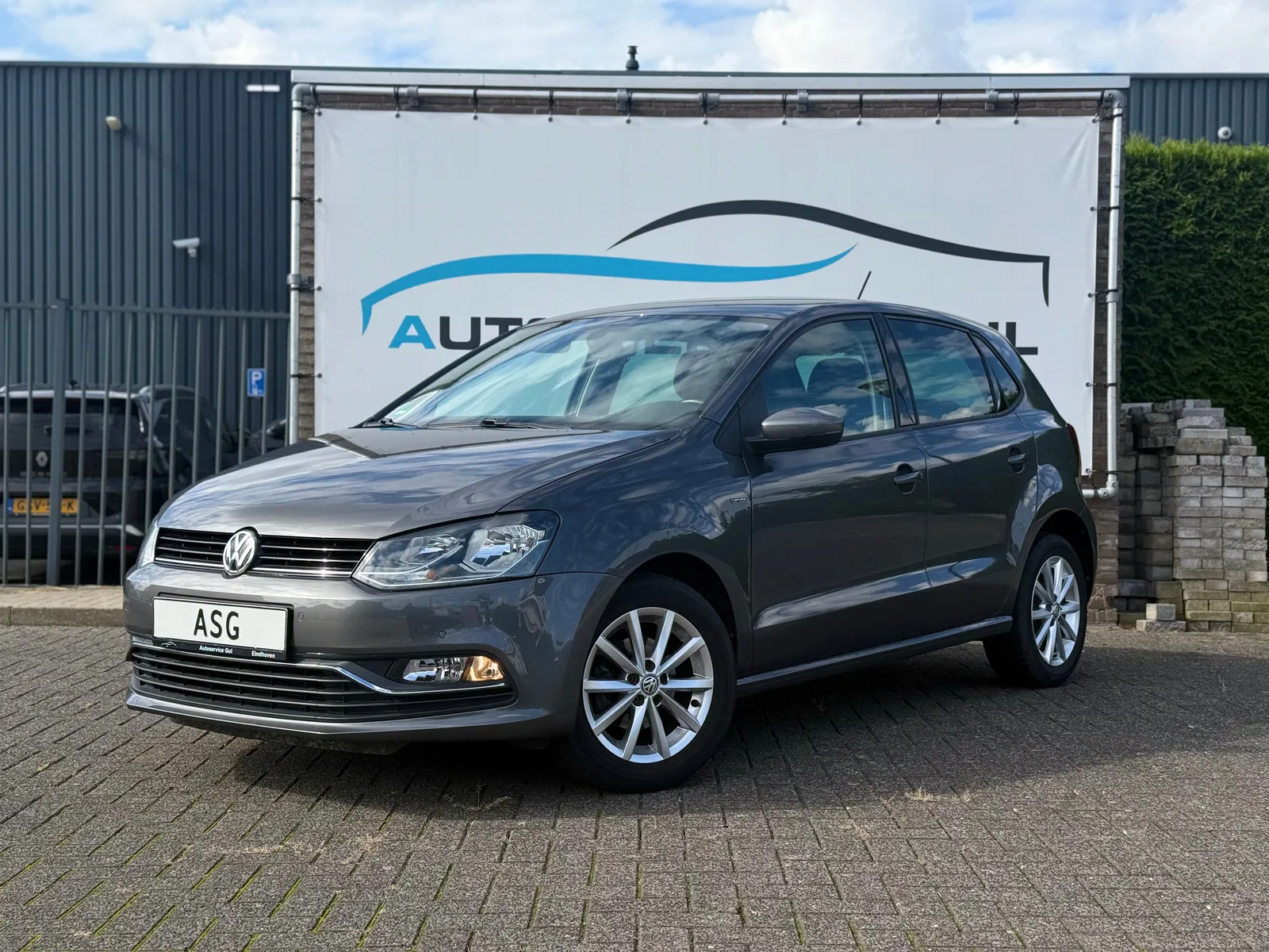 Volkswagen Polo (0) — foto 1
