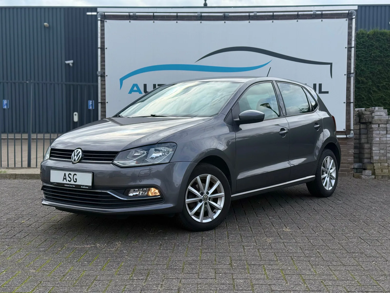 Volkswagen Polo (0) — foto 1