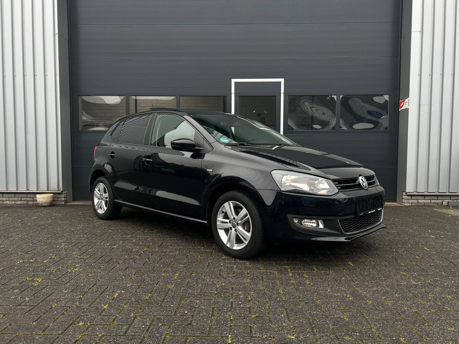 Volkswagen Polo (0) — foto 1