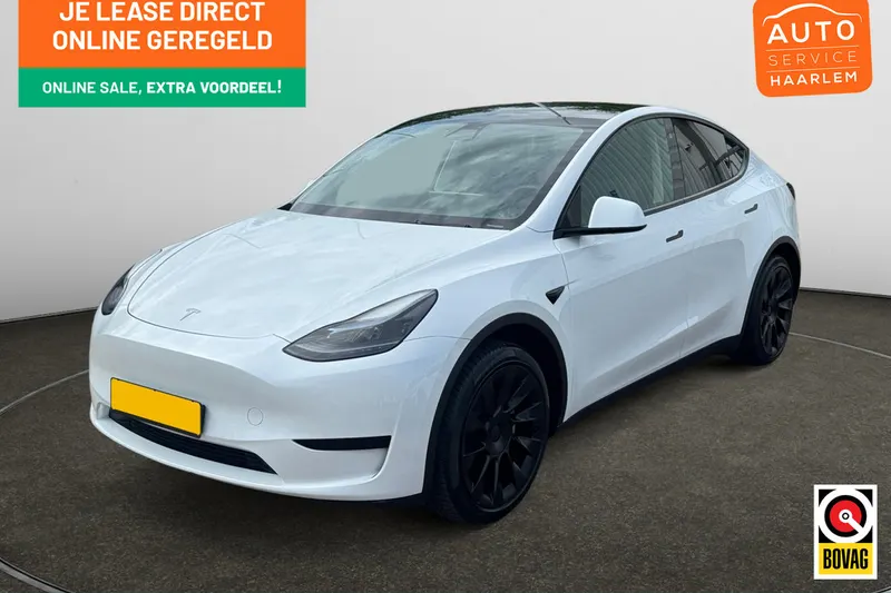 Tesla Model Y (2023)