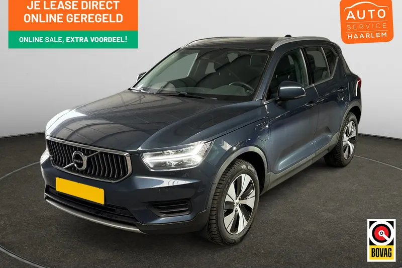 Volvo XC40 (2022)