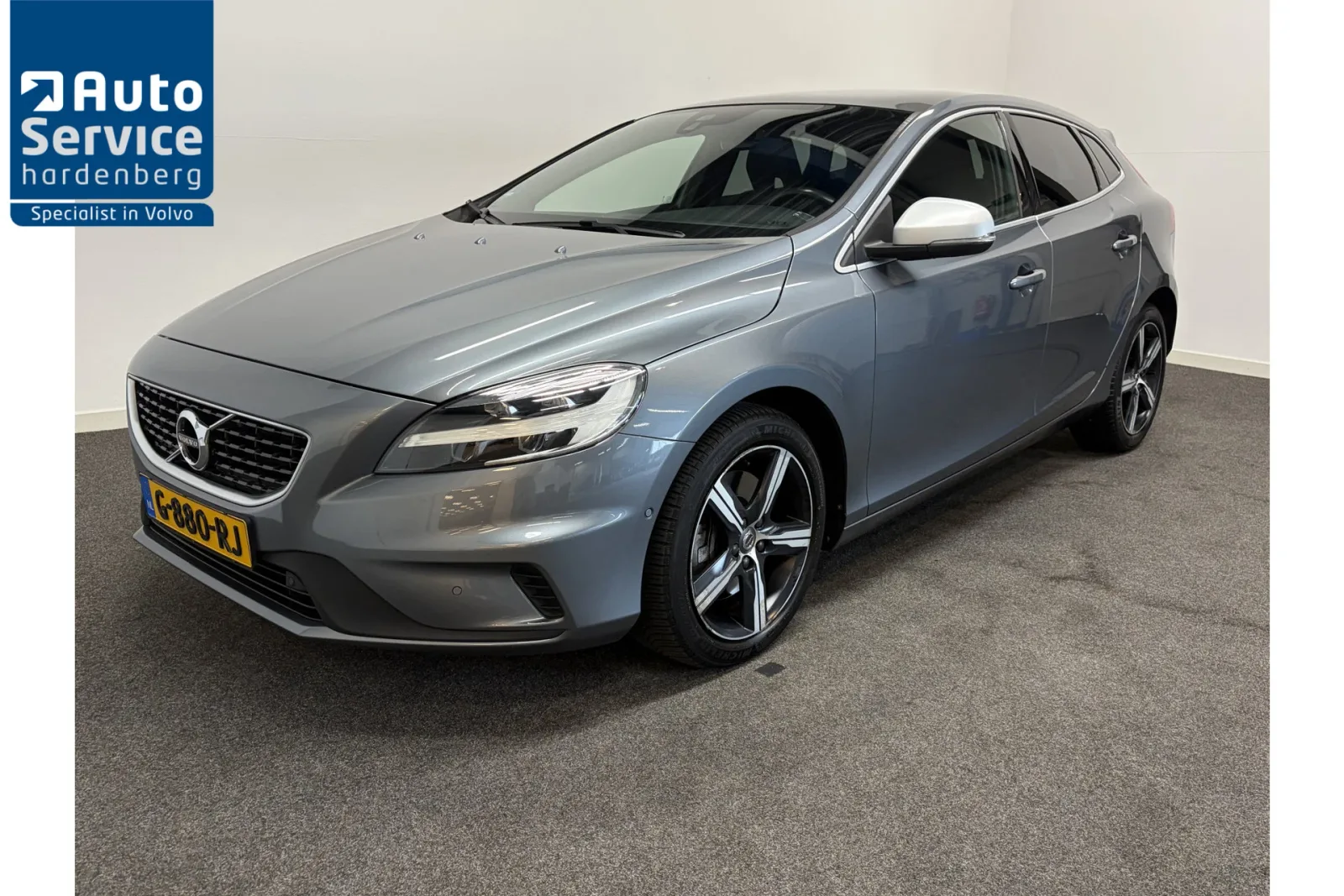 Volvo V40 (2019) — foto 1