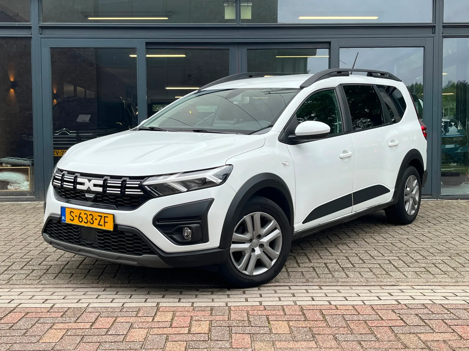 Dacia Jogger (2023) — foto 1