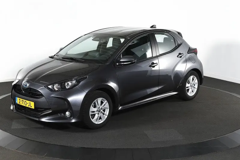 Toyota Yaris (2024)