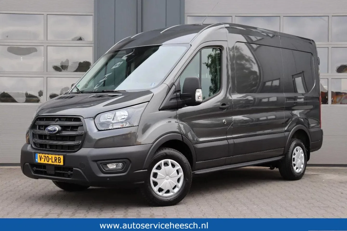 Ford Transit (2024) — foto 1