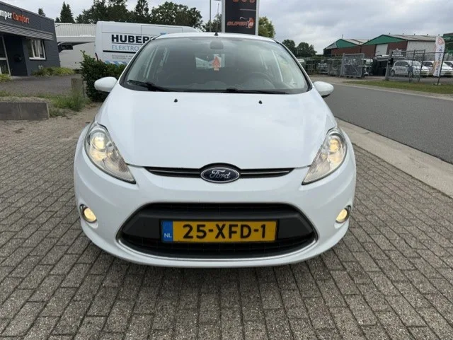 Ford Fiesta (2012) — foto 1