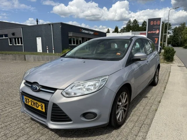 Ford Focus (2012) — foto 1