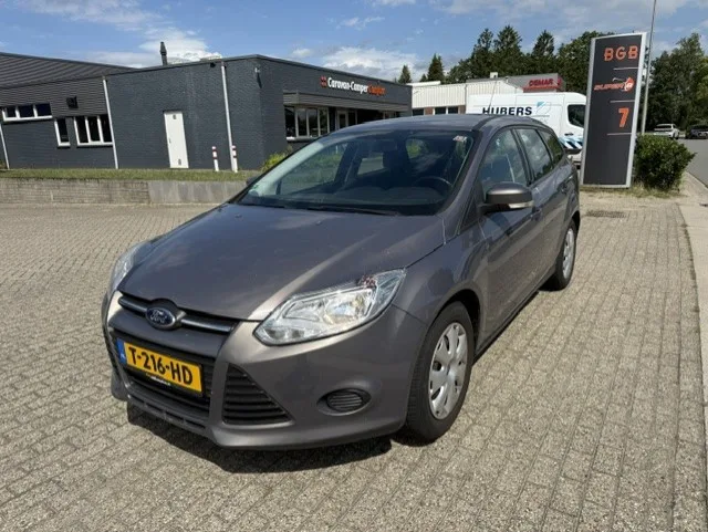 Ford Focus (2014) — foto 1