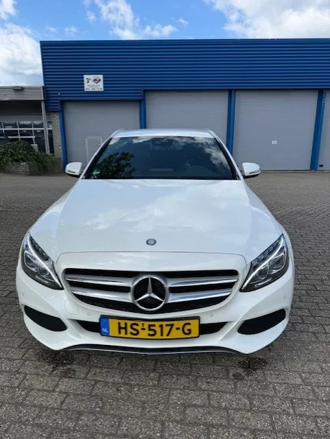 Mercedes-Benz C-Klasse (2015) — foto 1