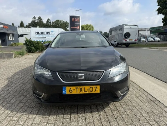 SEAT Leon (2014) — foto 1