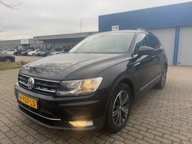 Volkswagen Tiguan (2017) — foto 1