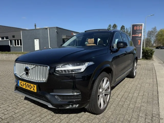 Volvo XC90 (2015) — foto 1