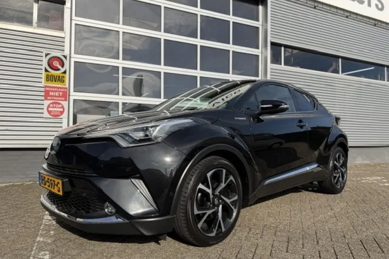 Toyota C-HR (2017)