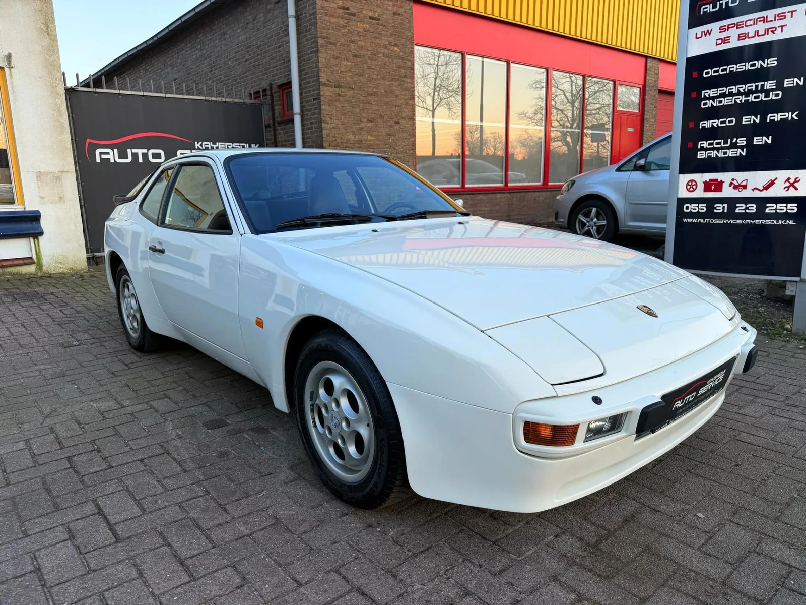 Porsche 944 (1986) — foto 1