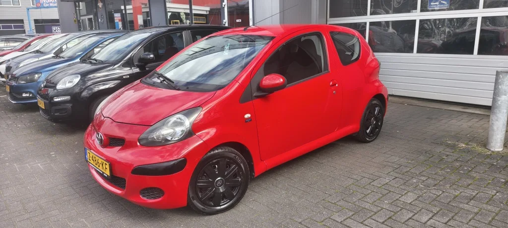 Toyota Aygo (2009) — foto 1