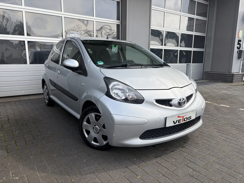 Toyota Aygo (2008) — foto 1
