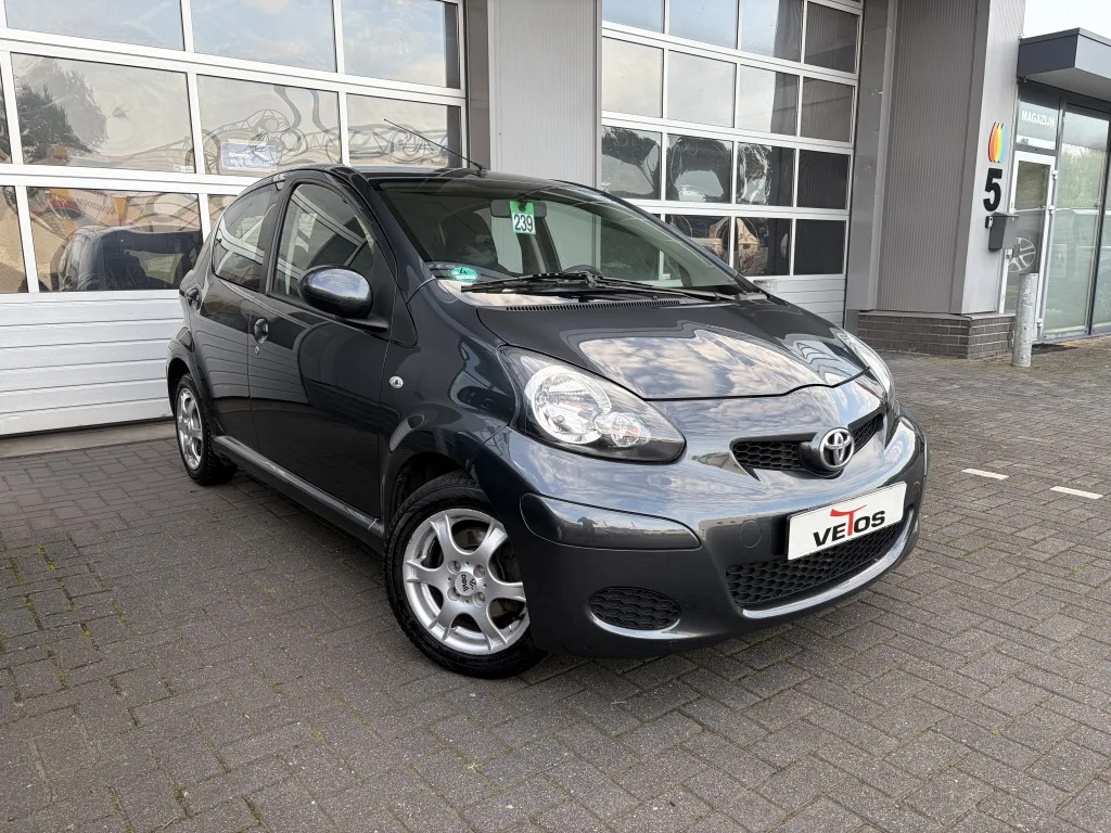 Toyota Aygo (2009) — foto 1