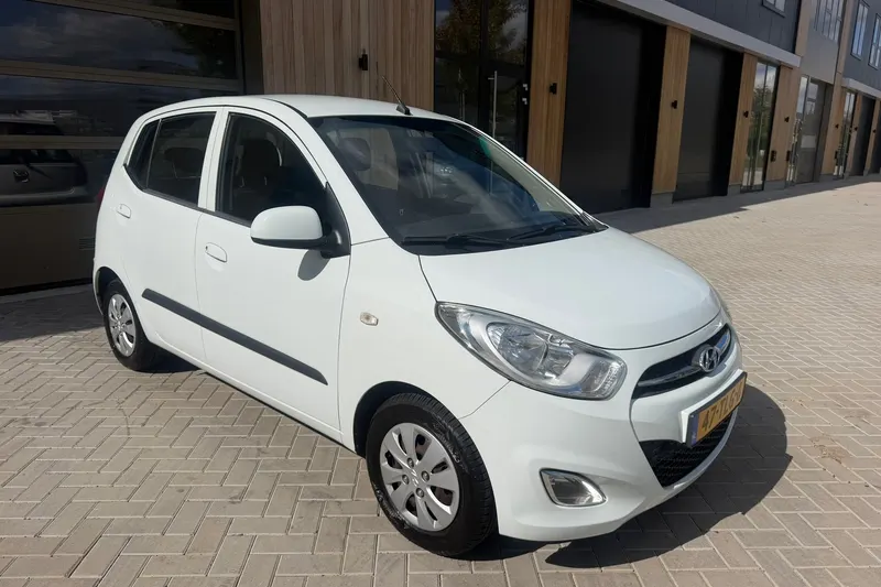 Hyundai i10 (2012)