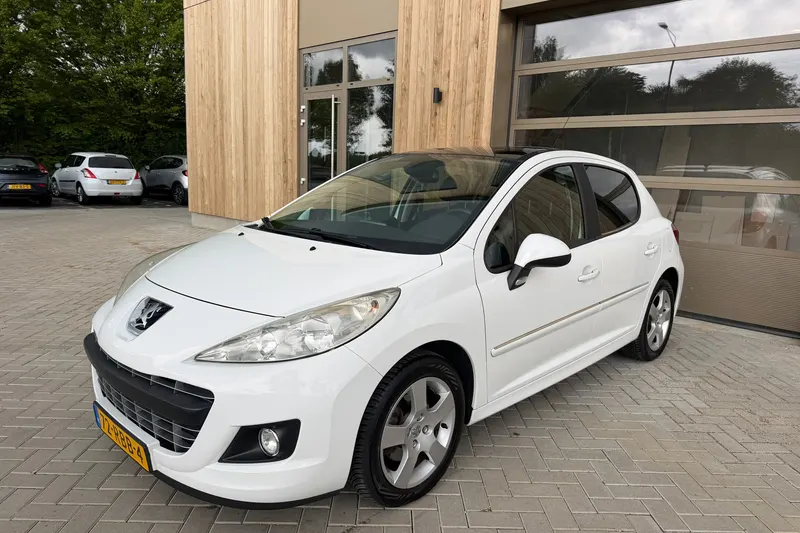 Peugeot 207 (2011)