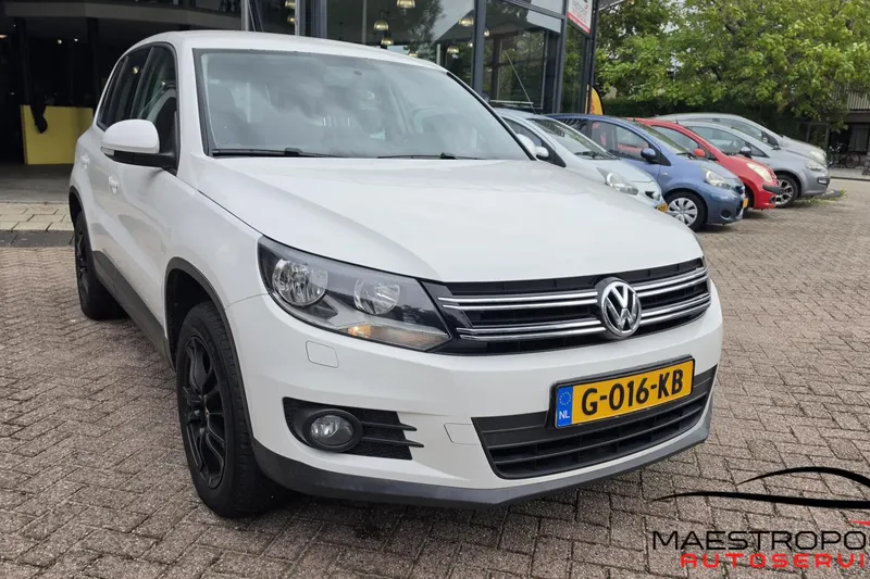 Volkswagen Tiguan (2012)