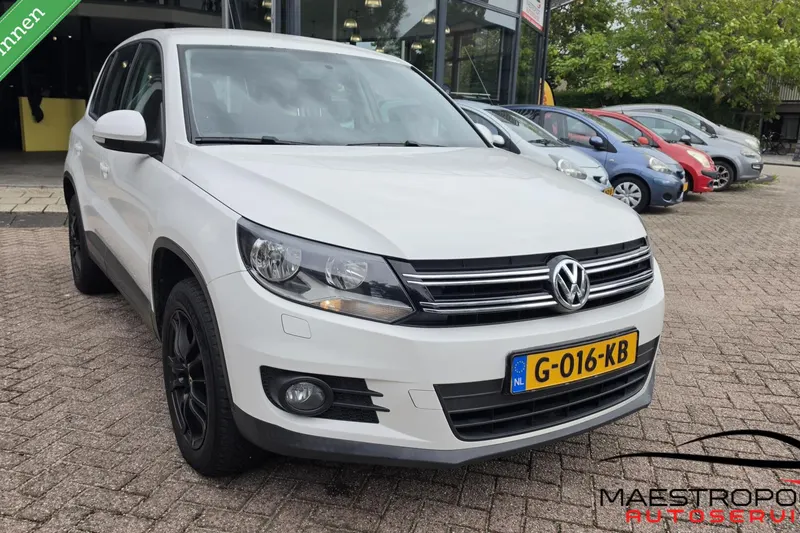 Volkswagen Tiguan (2012)