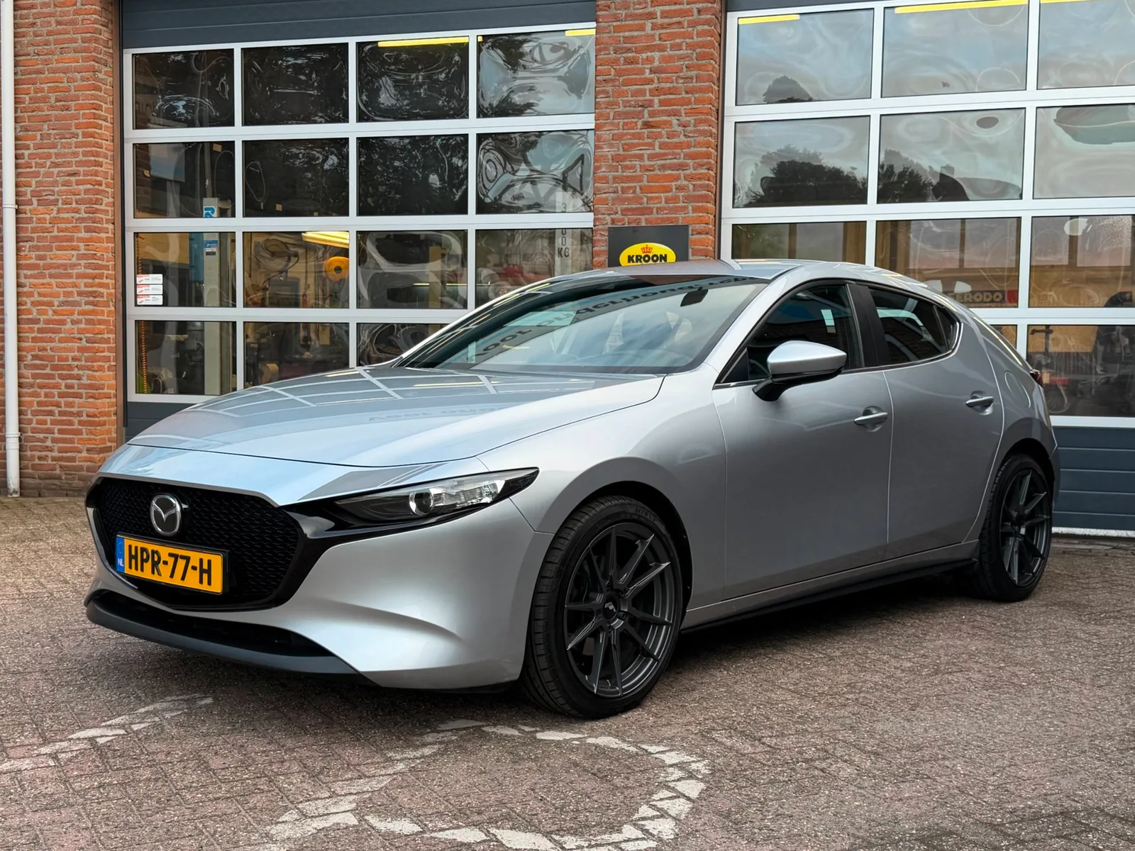 Mazda 3 (2020) — foto 1