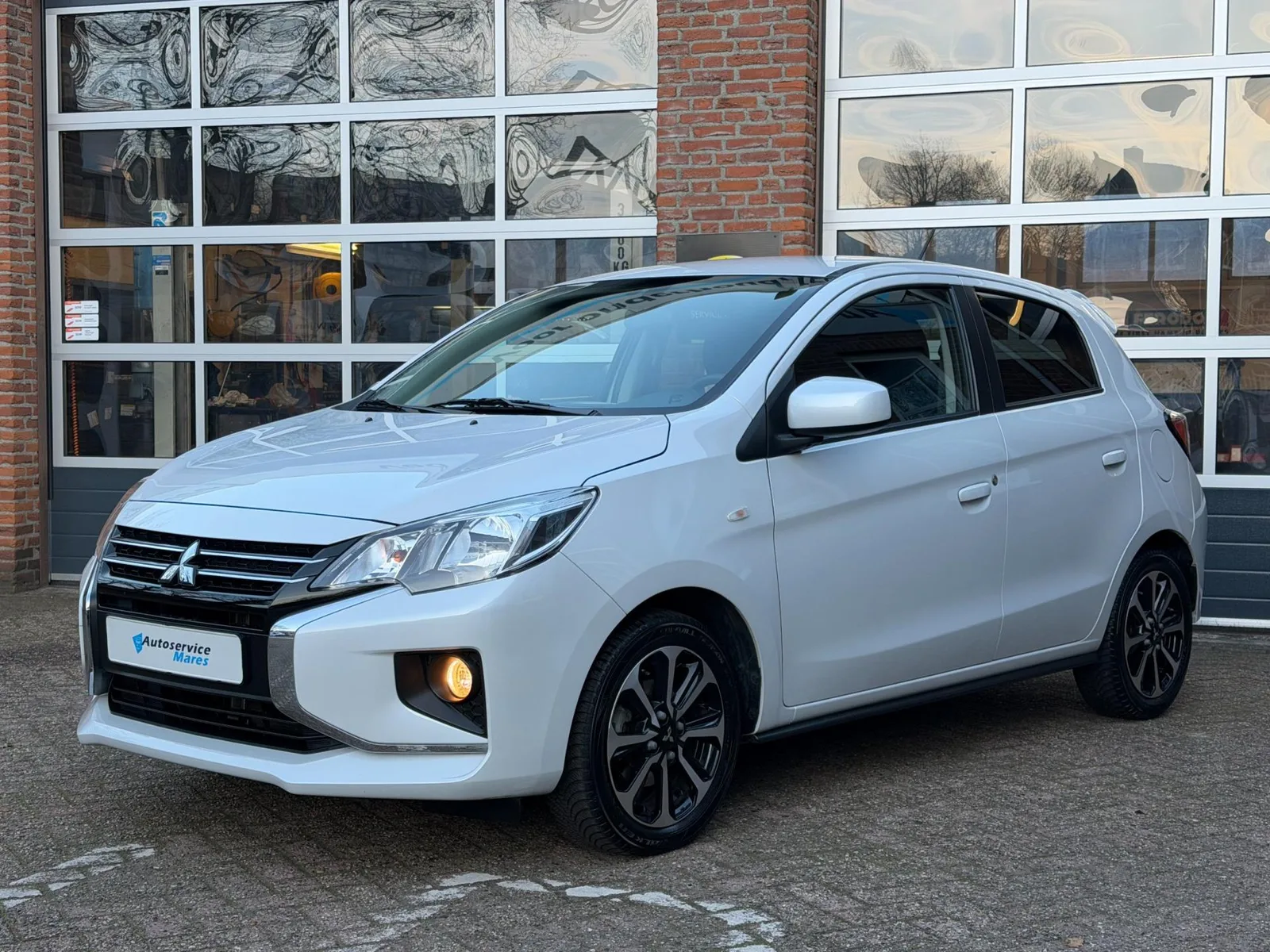 Mitsubishi Space Star (2024) — foto 1