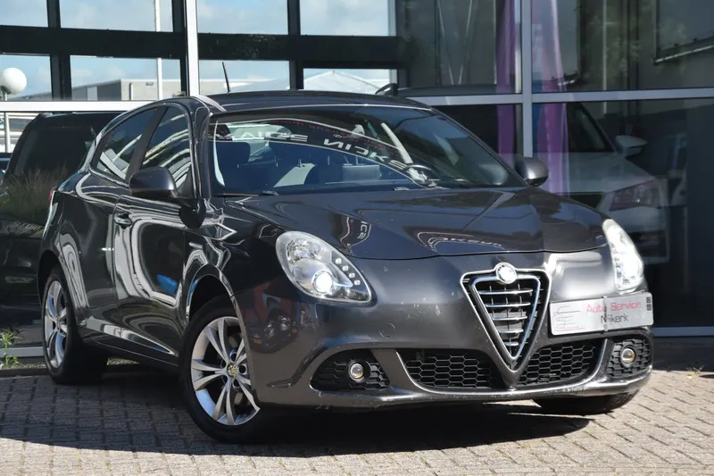Alfa Romeo Giulietta (2011)