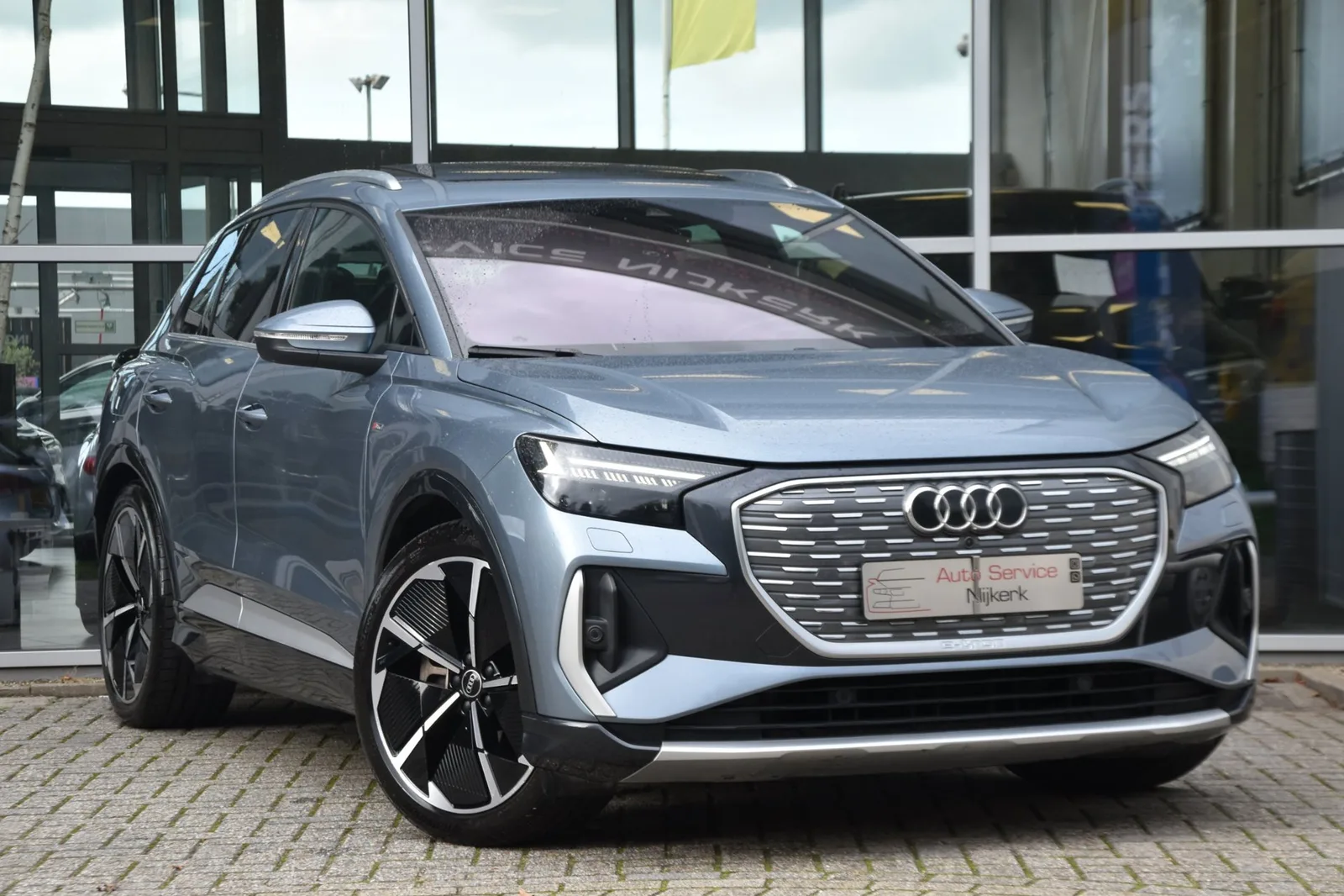 Audi Q4 e-tron (2021) — foto 1