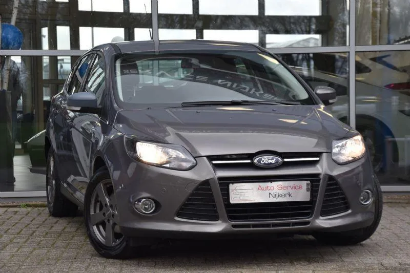 Ford Focus (2013) — foto 1