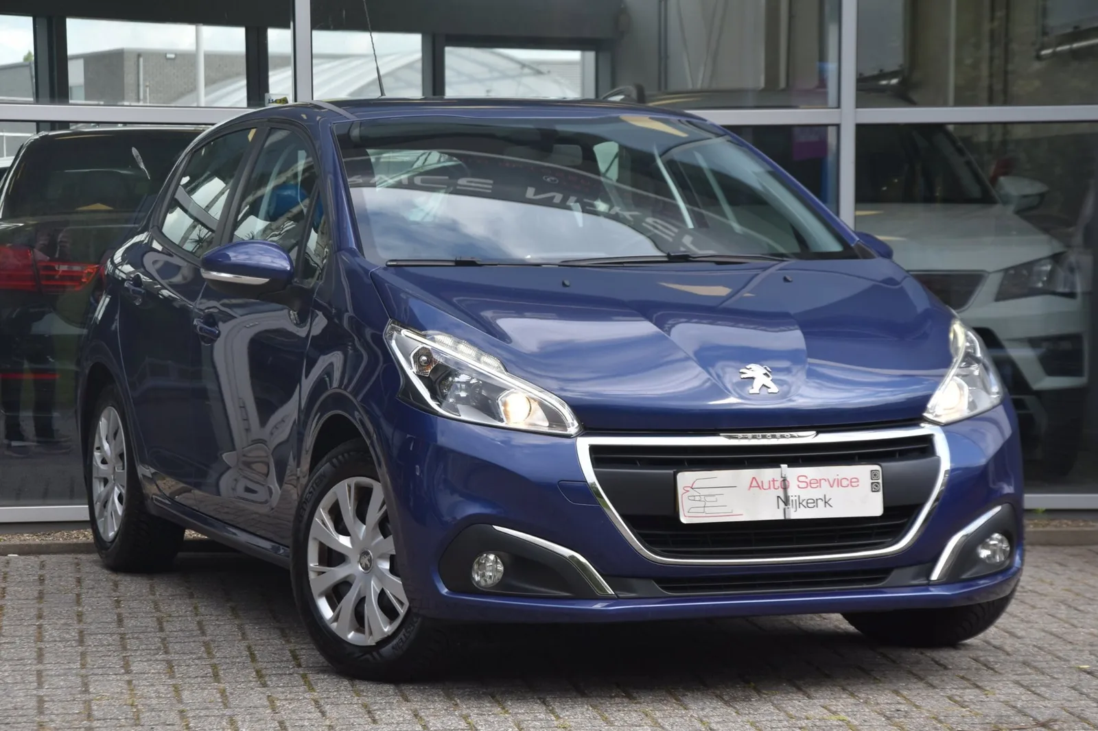 Peugeot 208 (2017) — foto 1