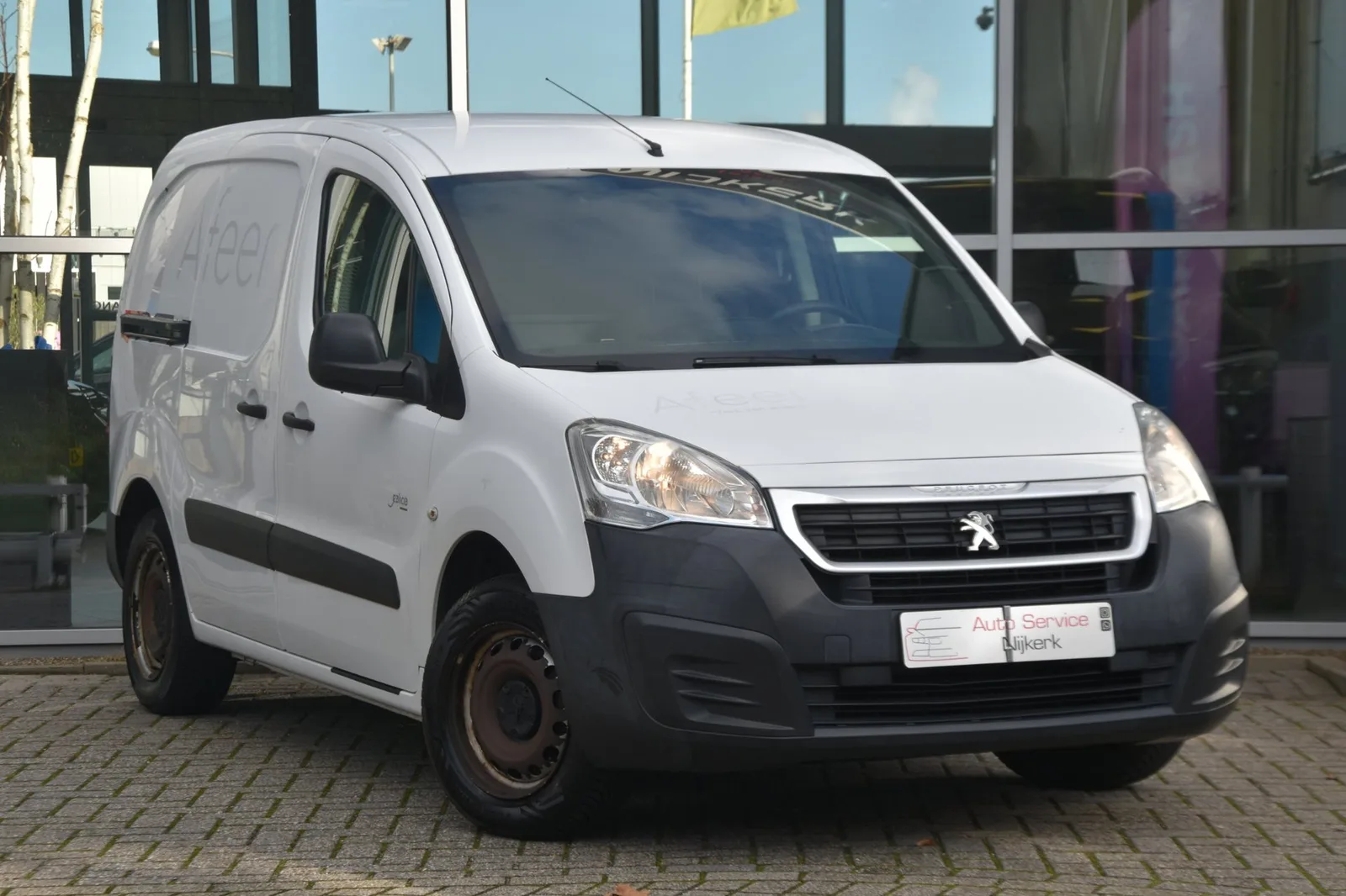 Peugeot Partner (2016) — foto 1