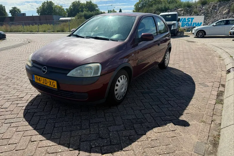 Opel Corsa (2002)