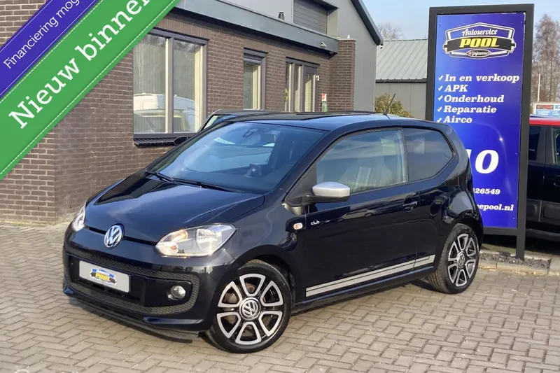 Volkswagen Up! (2016)