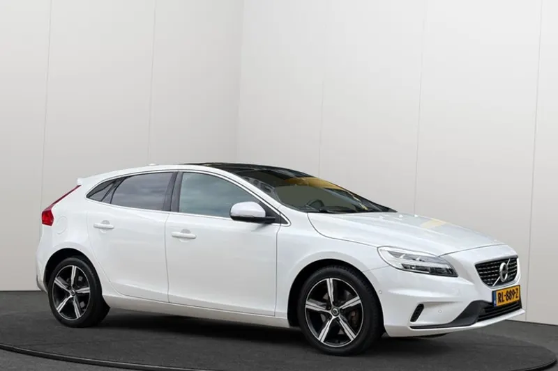 Volvo V40 (2018)