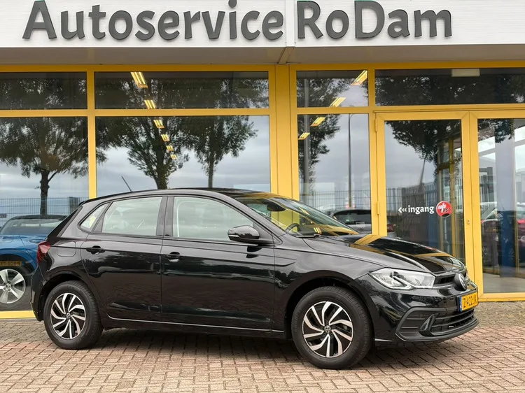 Volkswagen Polo (2024) — foto 1