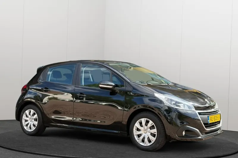 Peugeot 208 (2017)