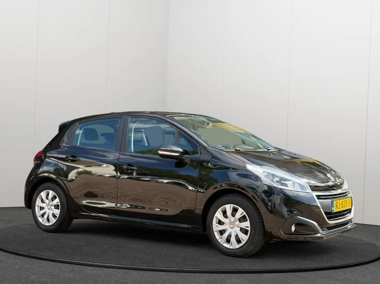 Peugeot 208 (2017) — foto 1