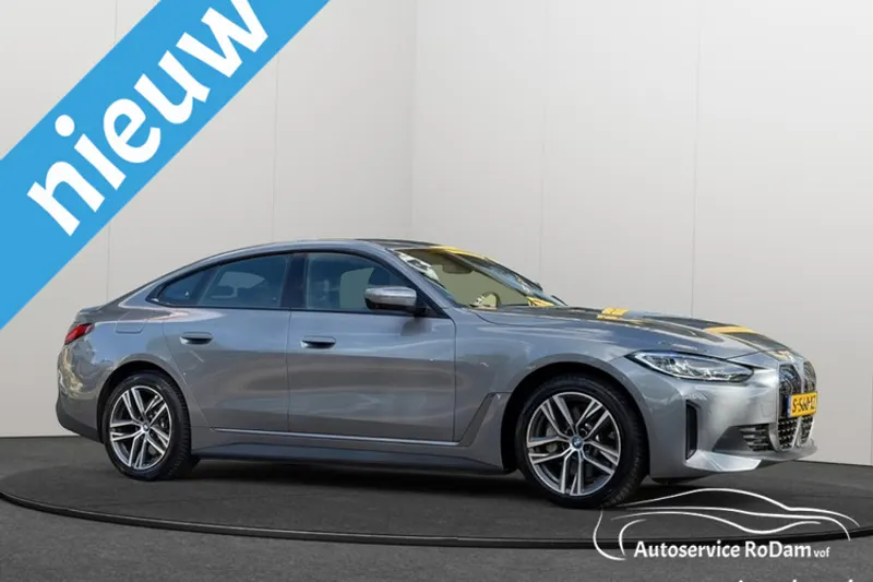 BMW i4 (2023)