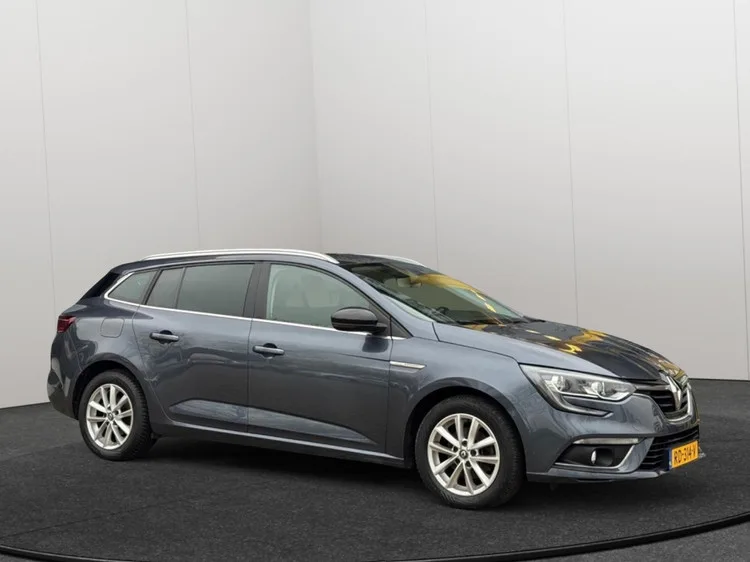 Renault Mégane (2017) — foto 1