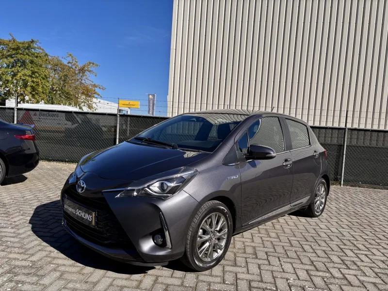 Toyota Yaris (2017) — foto 1