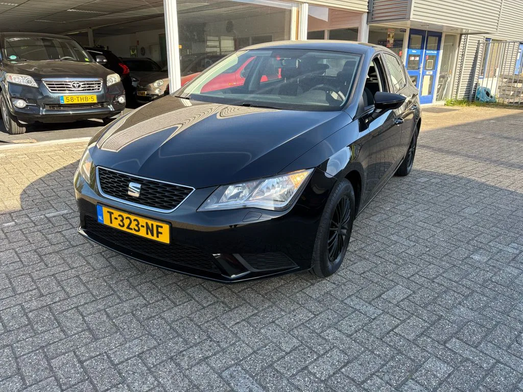 SEAT Leon (2014) — foto 1